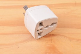 Adaptador enchufe suelto blanco (1).jpg